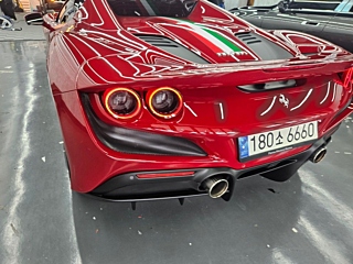 FERRARI F8 SPIDER 2021