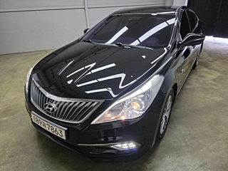 HYUNDAI GRANDEUR HG 2017