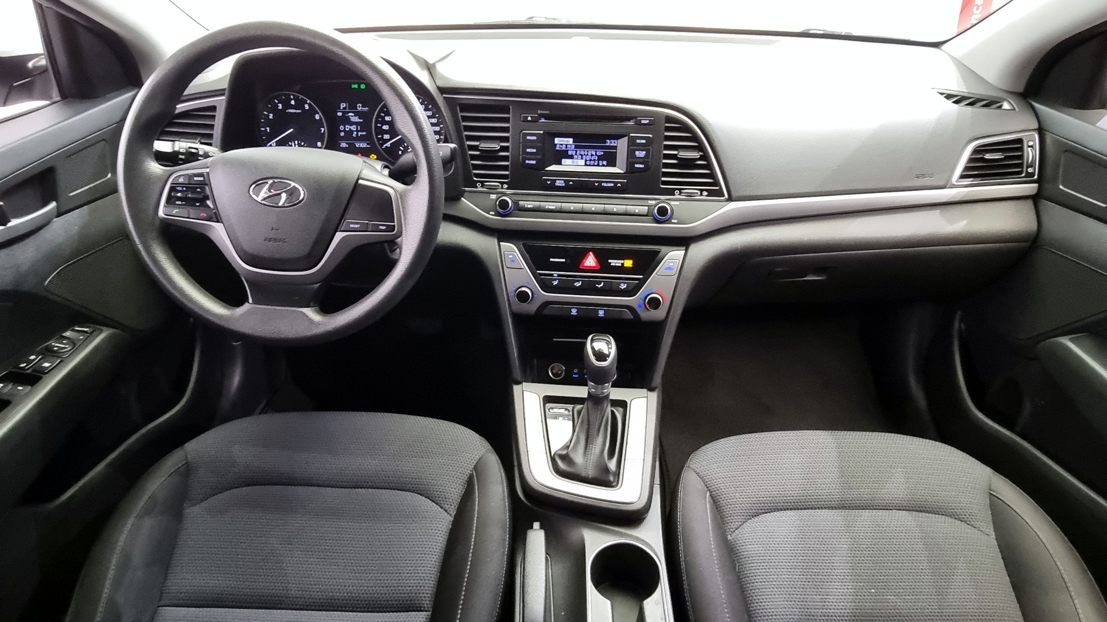 HYUNDAI AVANTE AD 2017