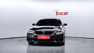 BMW 5-SERIES G30 2019