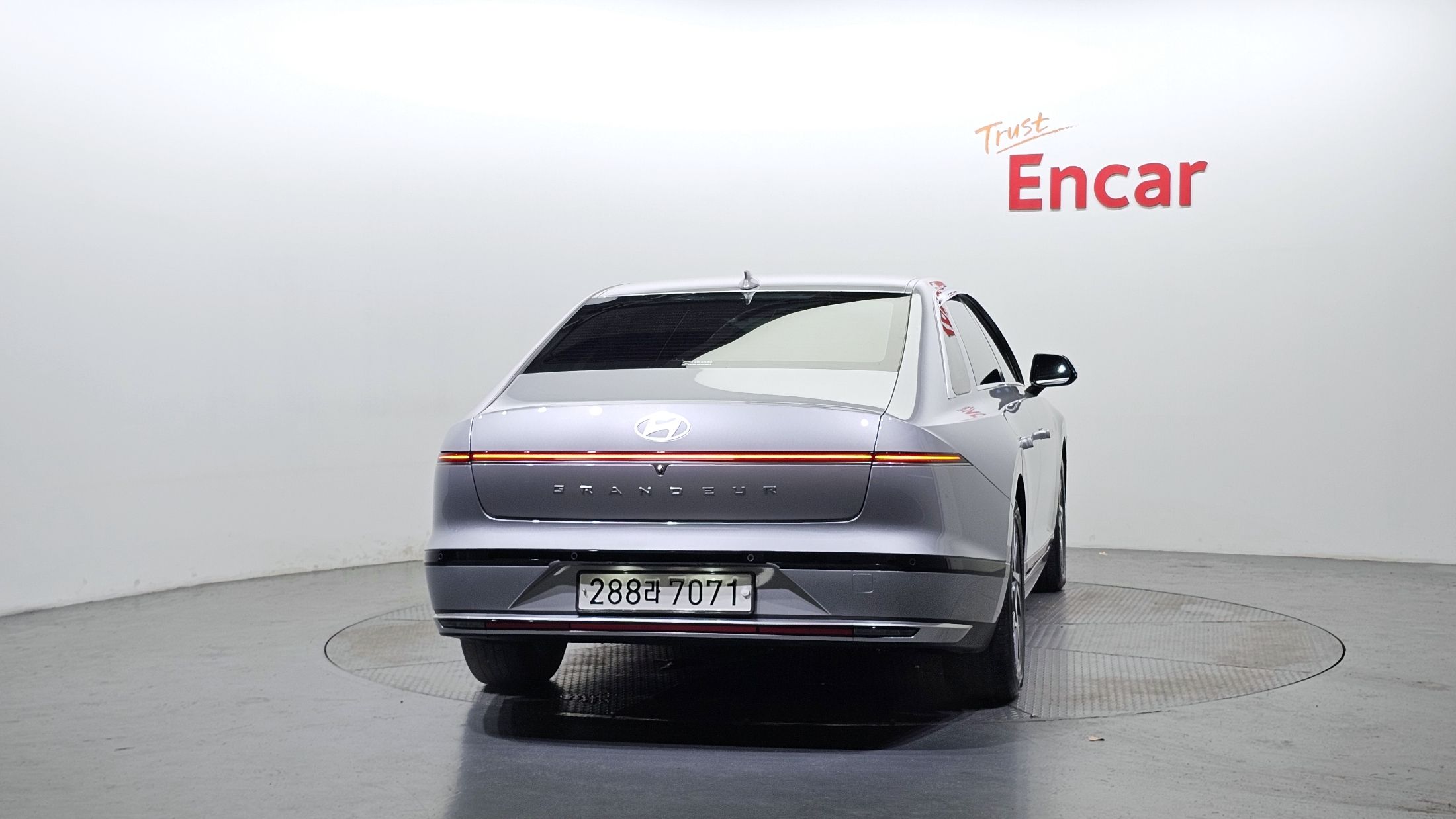HYUNDAI GRANDEUR GN7 2023
