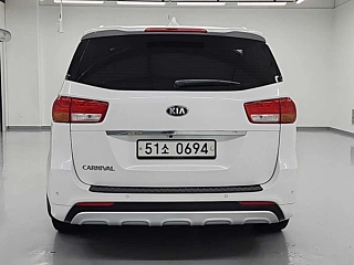 KIA CARNIVAL 2016