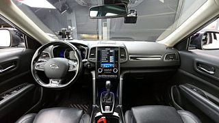 SAMSUNG QM6 2017