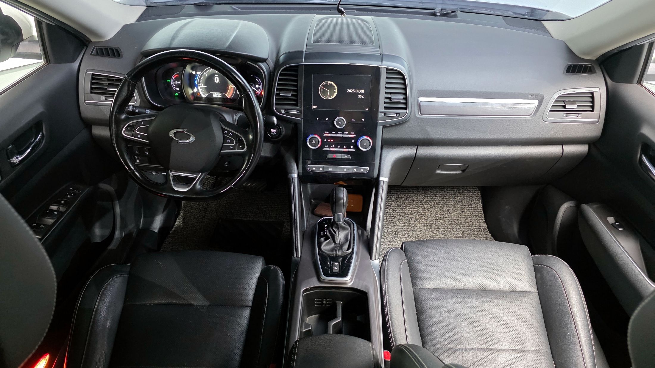 SAMSUNG QM6 2017