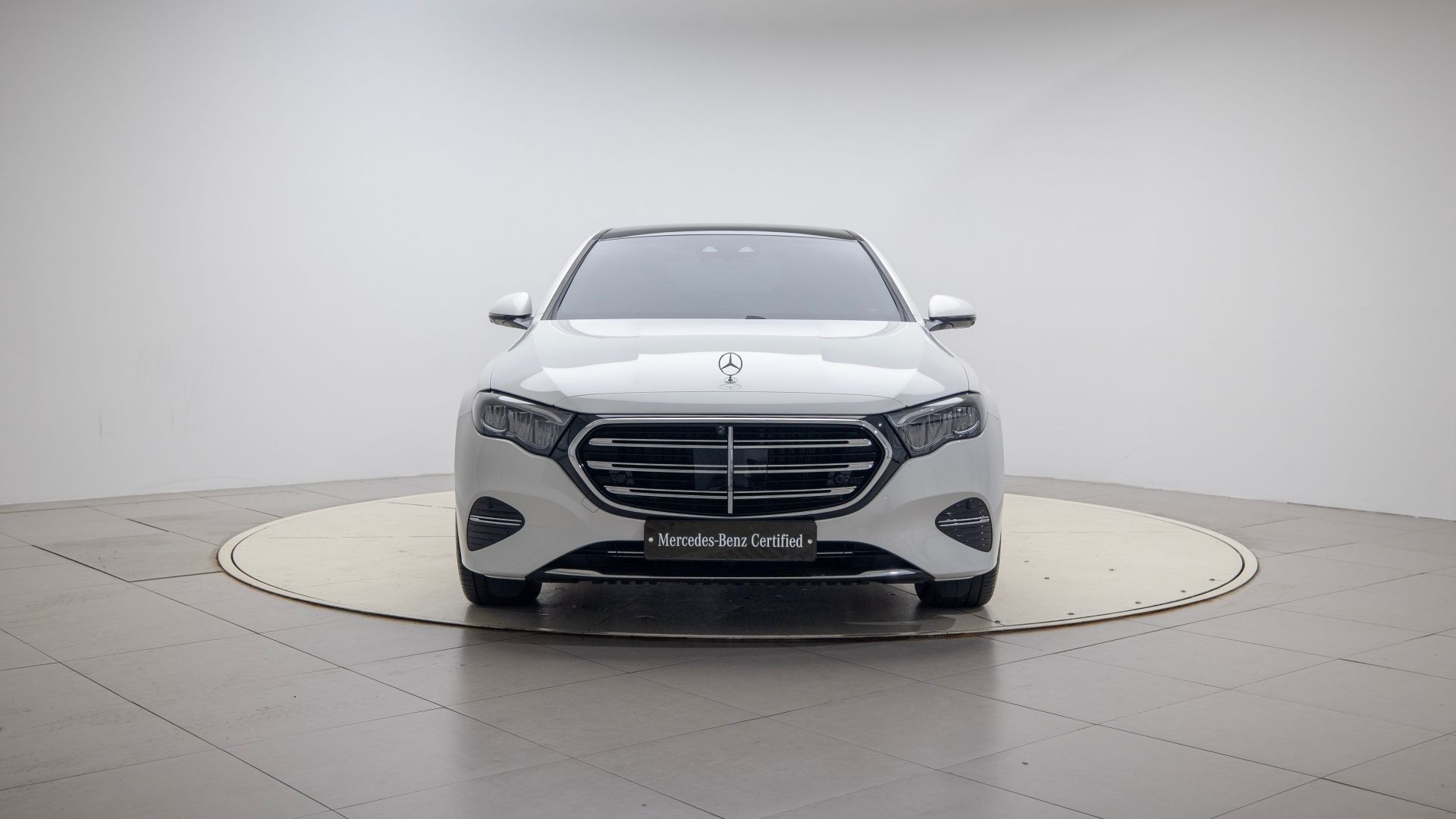 MERCEDES BENZ E-CLASS W214 2024
