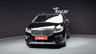 KIA CARNIVAL 9 Seater Luxury 2020