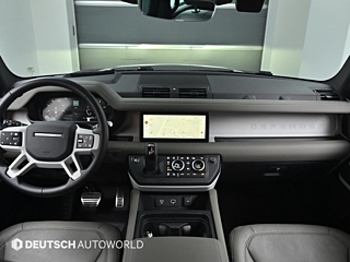 LAND ROVER DEFENDER L663 2024