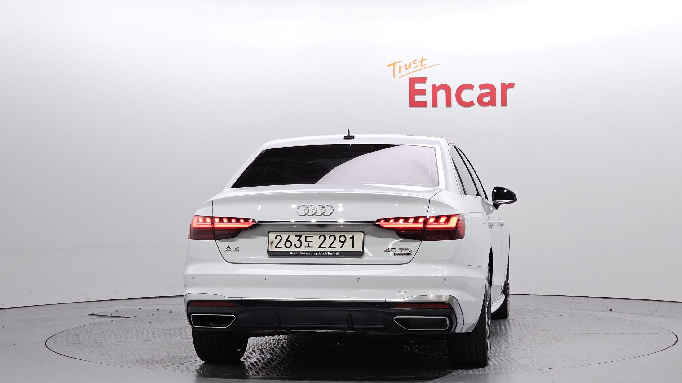 AUDI A4 B9 2021