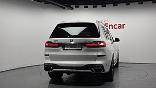 BMW X7 G07 2022