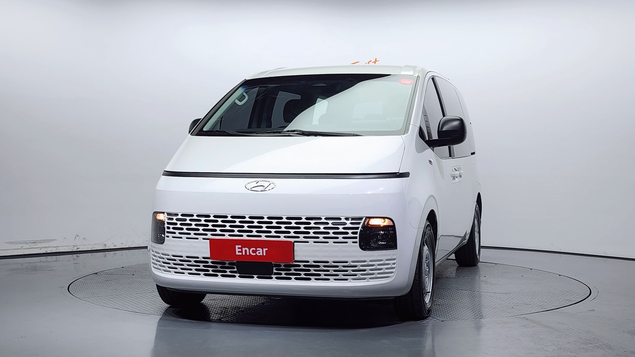 HYUNDAI STARIA 2021