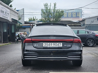 AUDI A7 4K 2021
