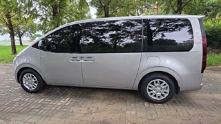 HYUNDAI STARIA 2023