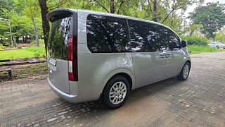 HYUNDAI STARIA 2023