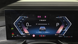 BMW 7-SERIES G70 2024
