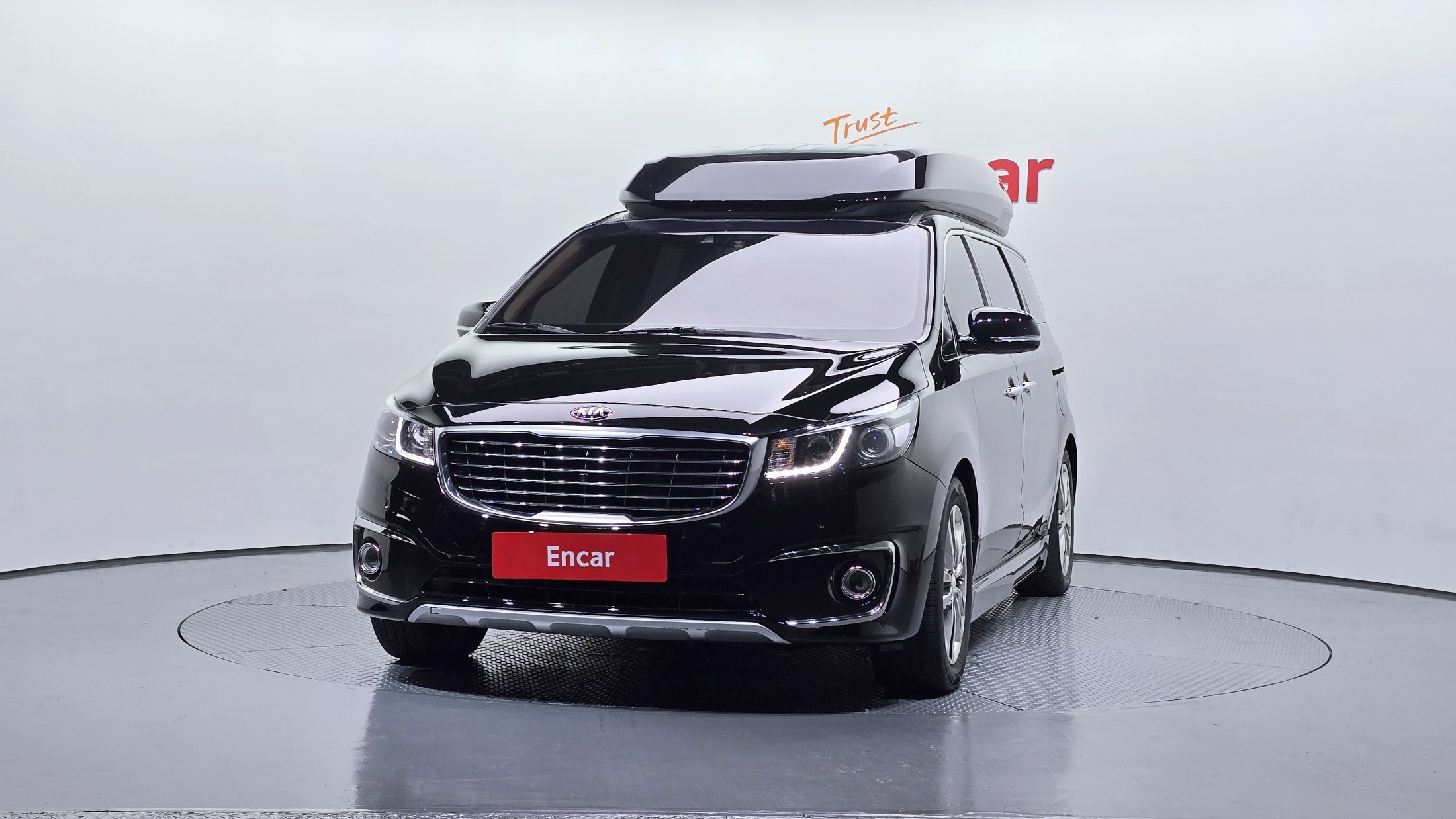 KIA CARNIVAL 2016