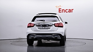MERCEDES BENZ GLA-CLASS X156 2019