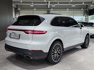 PORSCHE CAYENNE PO536 2021