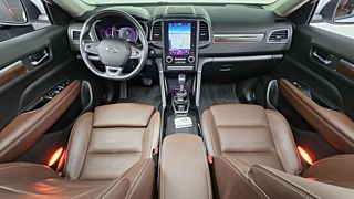 SAMSUNG QM6 2020
