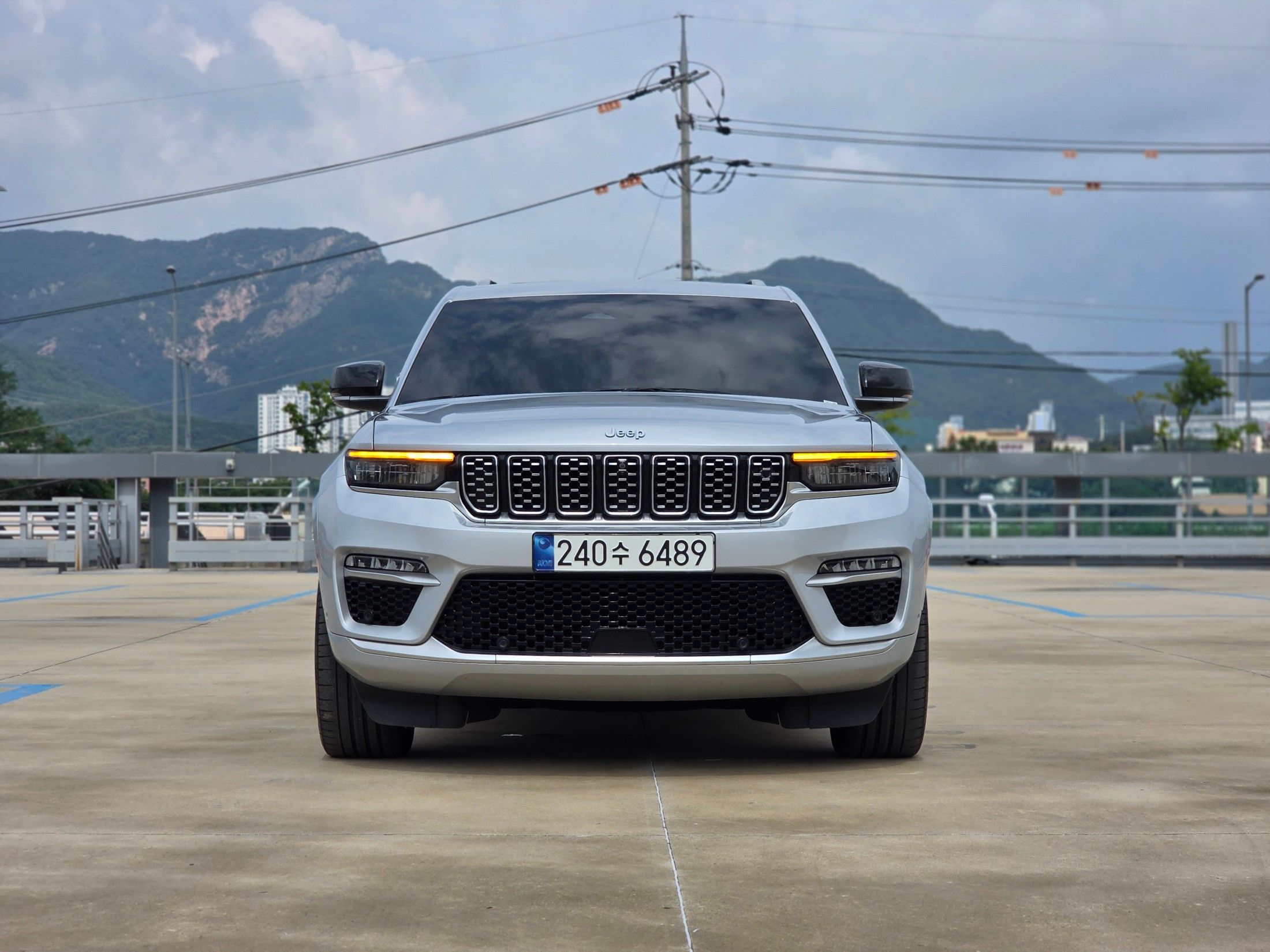 JEEP GRAND CHEROKEE WL 2023