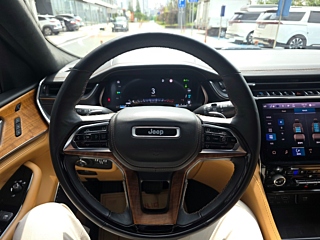 JEEP GRAND CHEROKEE WL 2023