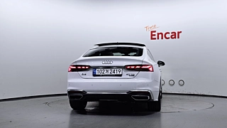 AUDI A5 F5 2023