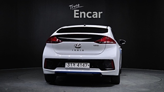 HYUNDAI IONIQ HYBRID 2017