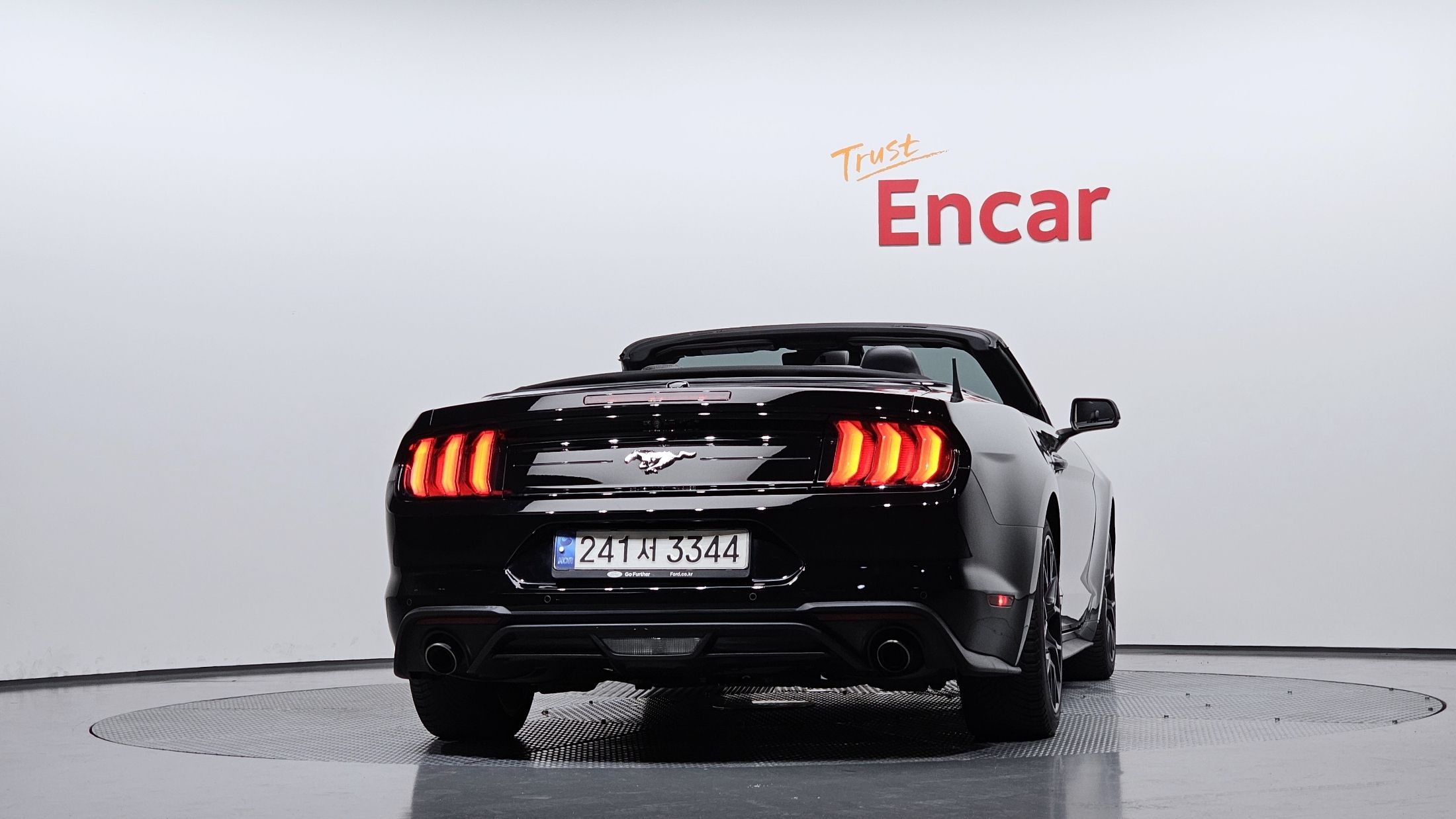 FORD MUSTANG 2020