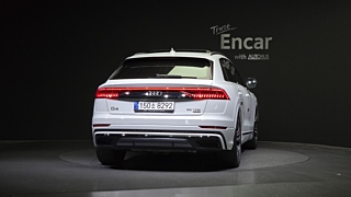 AUDI Q8 4M 2023