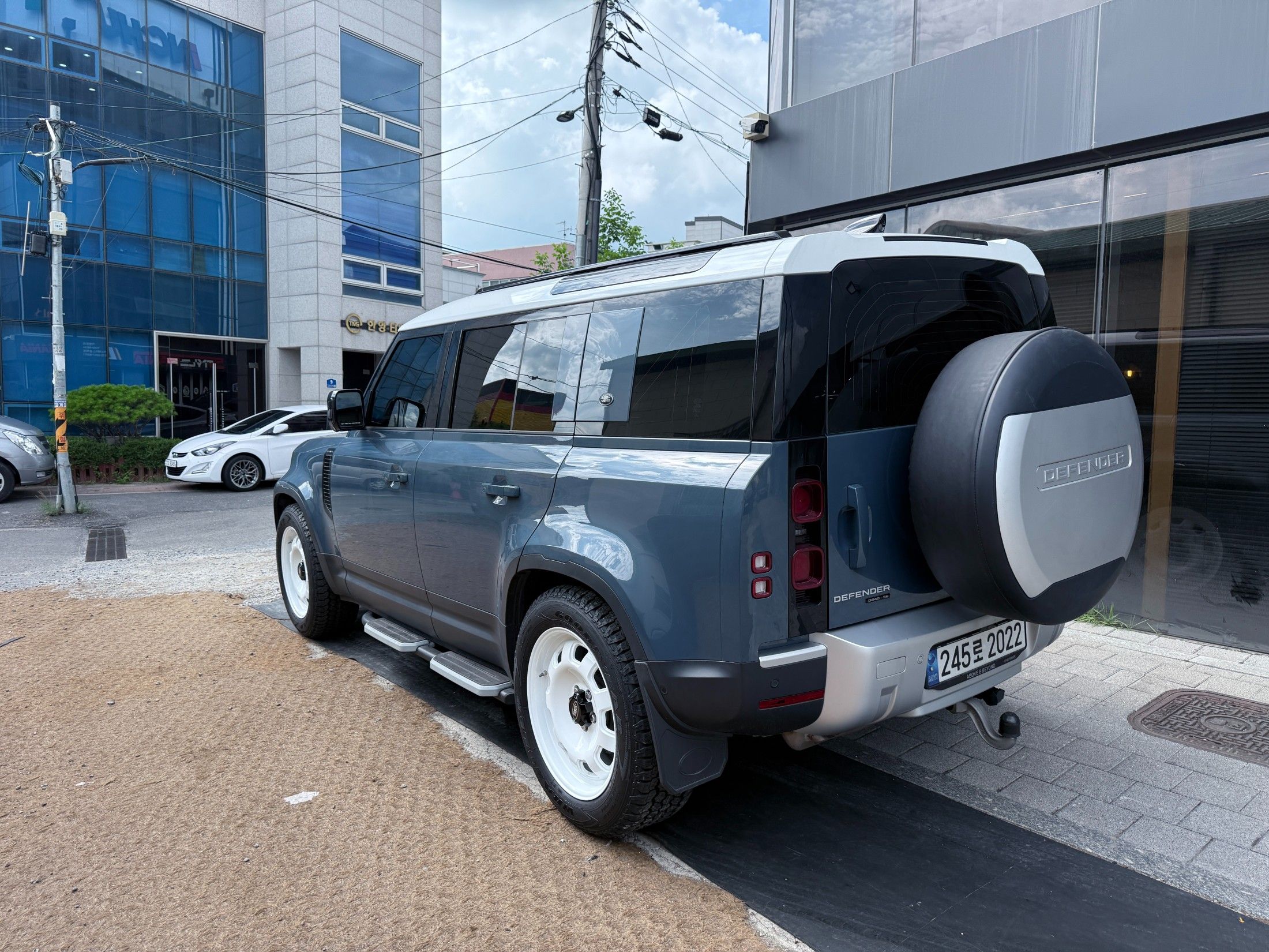 LAND ROVER DEFENDER L663 2020