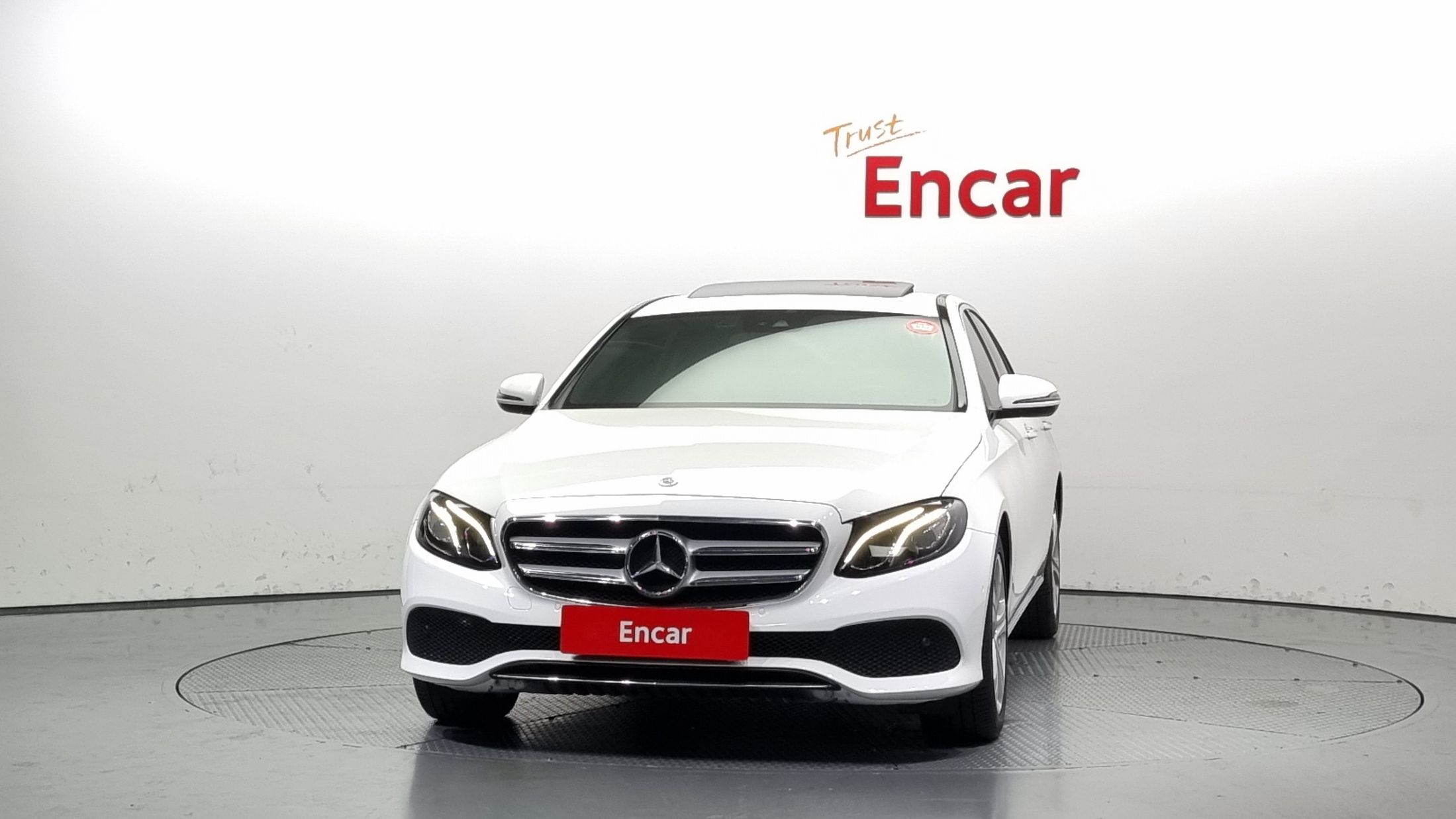 MERCEDES BENZ E-CLASS W213 2018