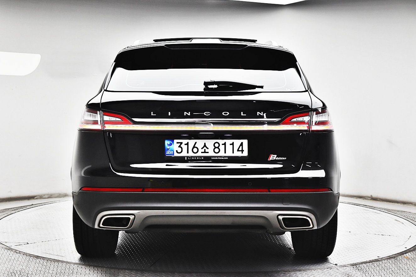 LINCOLN NAUTILUS 2023