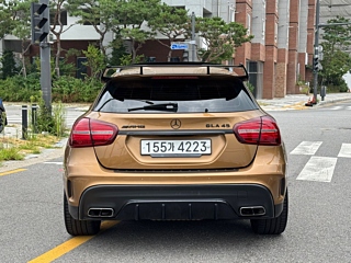 MERCEDES BENZ GLA-CLASS X156 2017