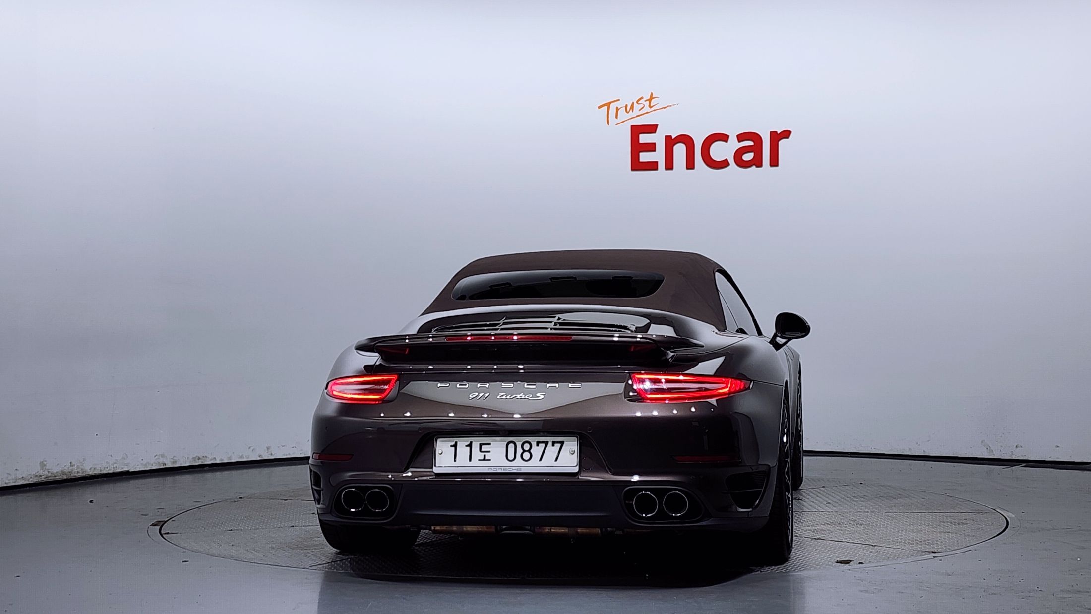 PORSCHE 911 2015