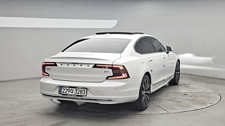 VOLVO S90 2024