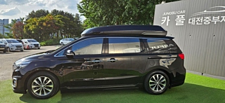 KIA CARNIVAL 2018