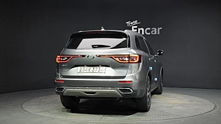 SAMSUNG QM6 2019