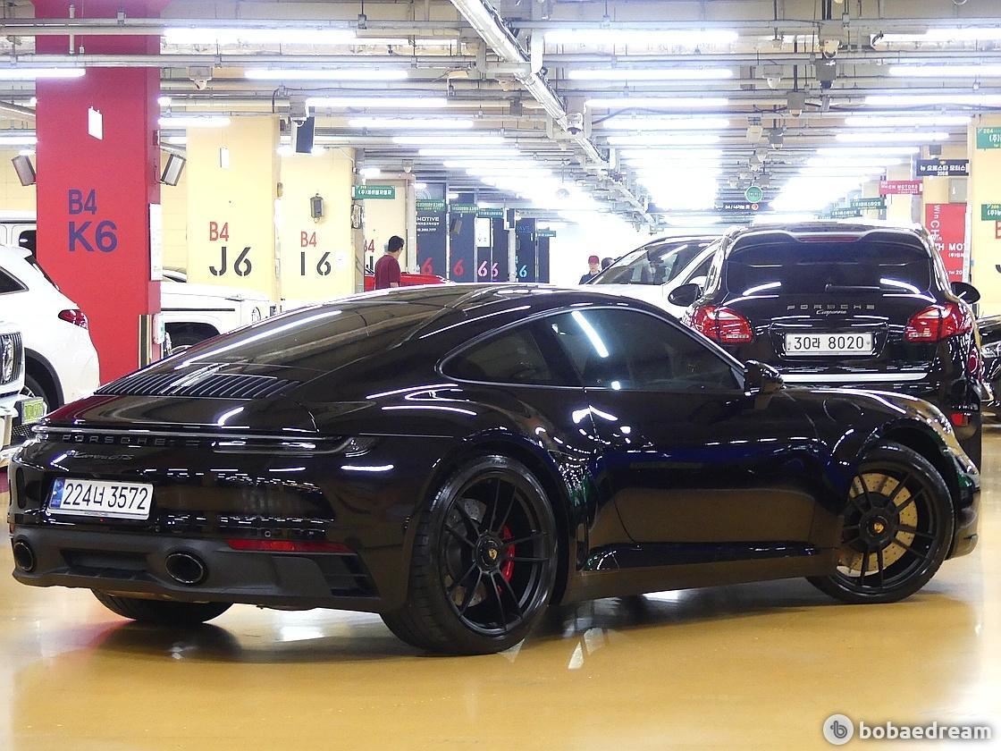 PORSCHE 911 992 2024