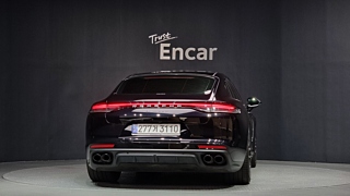 PORSCHE PANAMERA 971 2023