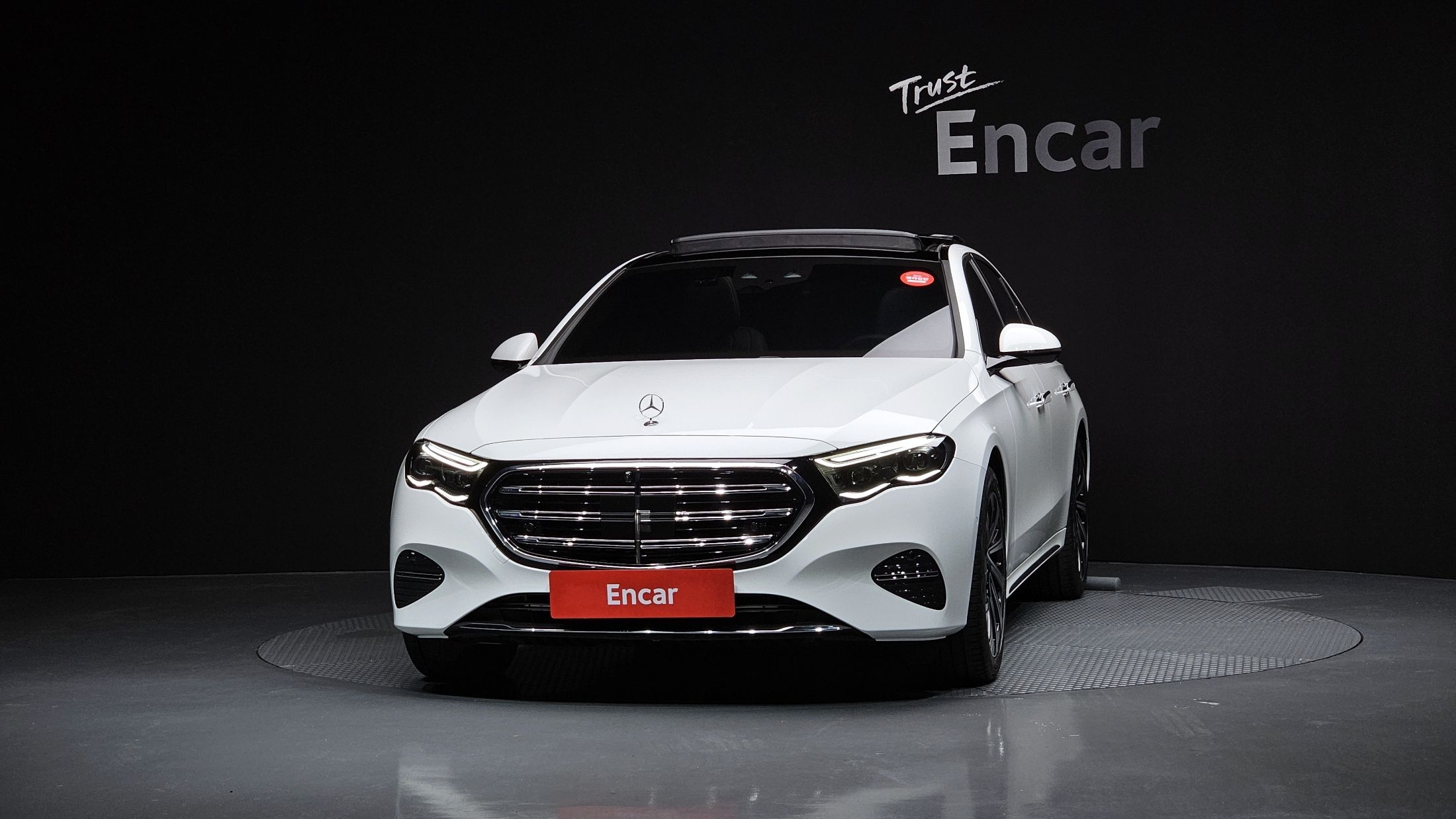 MERCEDES BENZ E-CLASS W214 2024