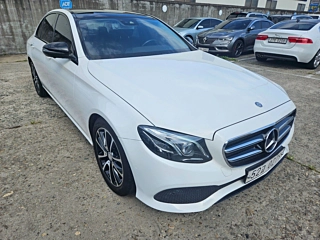 MERCEDES BENZ E-CLASS W213 2016