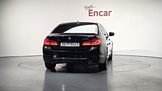 BMW 5-SERIES G30 2020