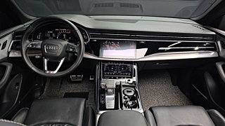 AUDI Q8 4M 2022