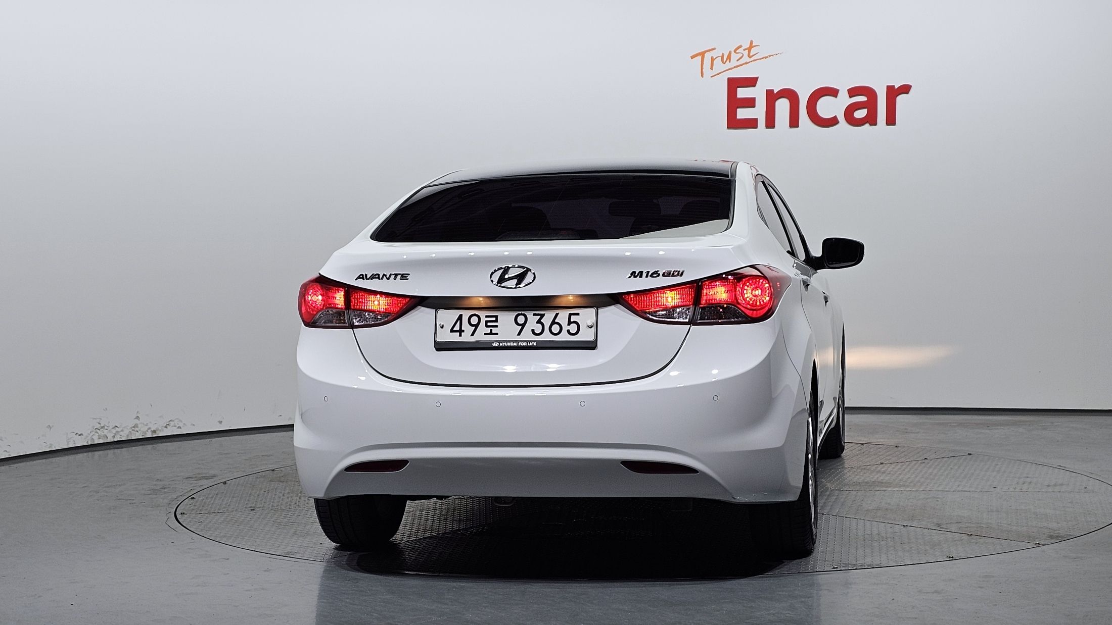 HYUNDAI AVANTE MD 2011