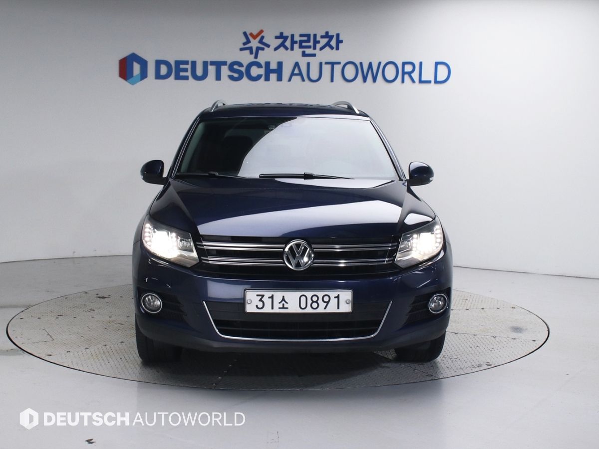 VOLKSWAGEN TIGUAN 2016
