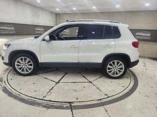 VOLKSWAGEN TIGUAN 2012