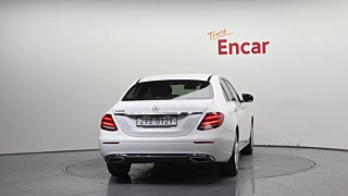 MERCEDES BENZ E-CLASS W213 2017