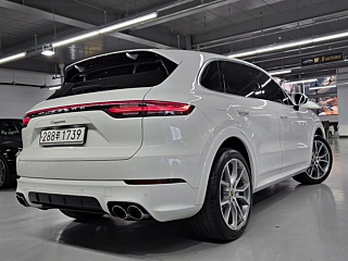 PORSCHE CAYENNE PO536 2020