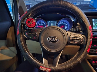 KIA CARNIVAL 2017