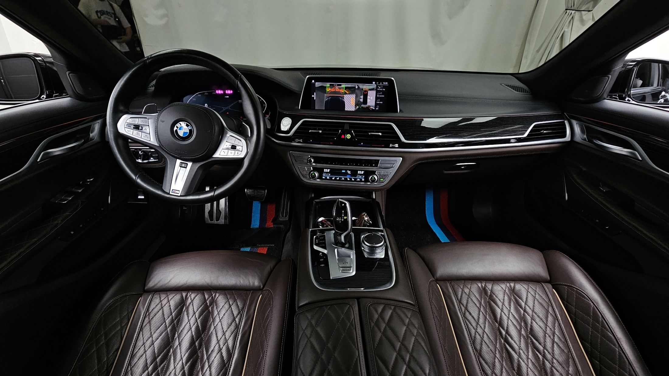 BMW 7-SERIES G11 2021