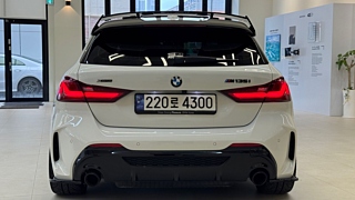 BMW 1-SERIES F40 2024